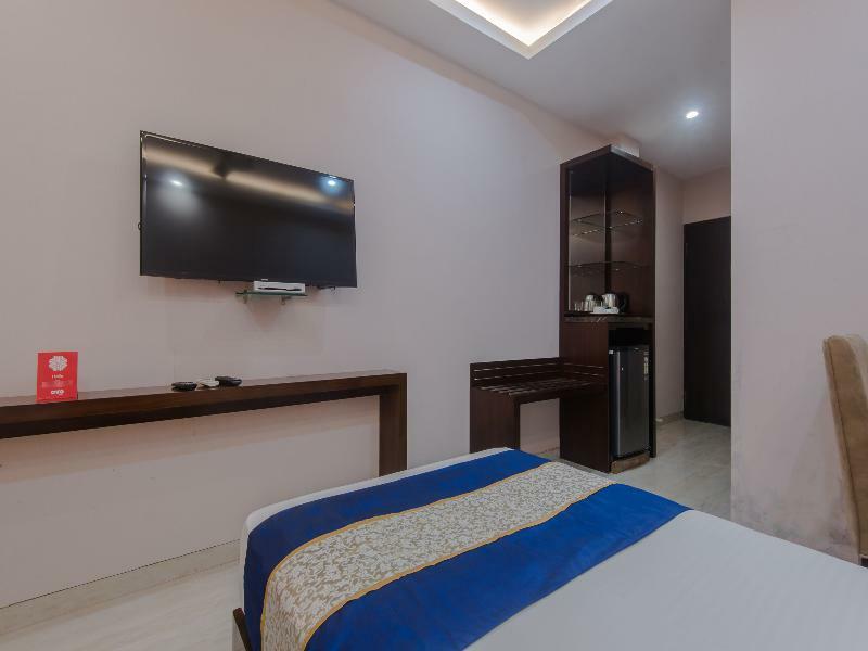Oyo Flagship 15439 Colaba Hotell Mumbai Exteriör bild